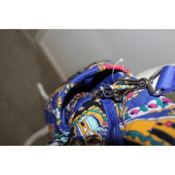 Vera Bradley Retired 2018 "Romatic Paisley" Large Weekender Duffel Travel Bag - Picture 5 of 12